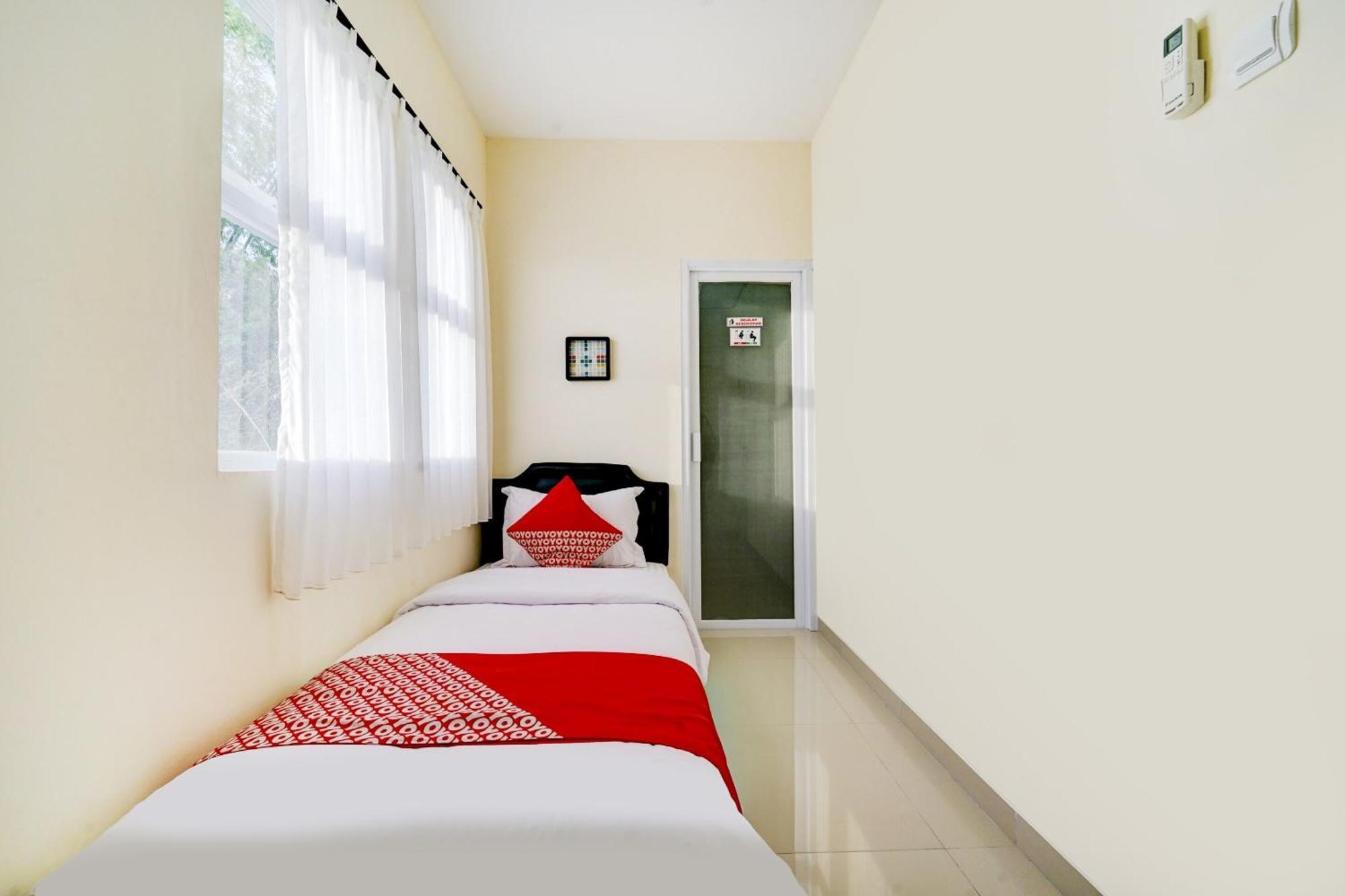 Super Oyo 90778 River Inn Malioboro Yogyakarta Luaran gambar